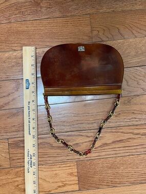 Vintage Brown Top-Handle Women’s Bag with Decorative Chain